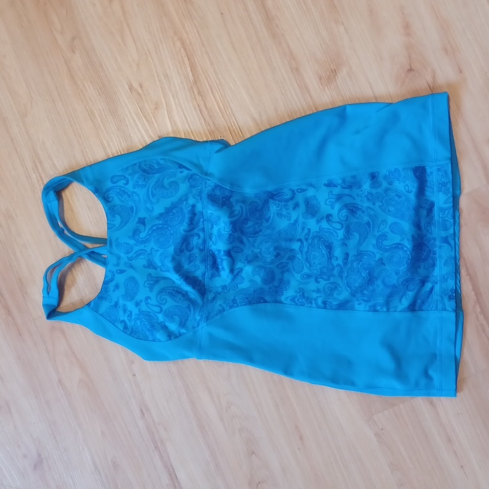 Lululemon top